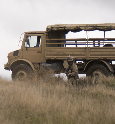 Unimog dismount