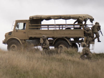 Unimog dismount